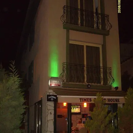 アパートホテル Times Çeşme